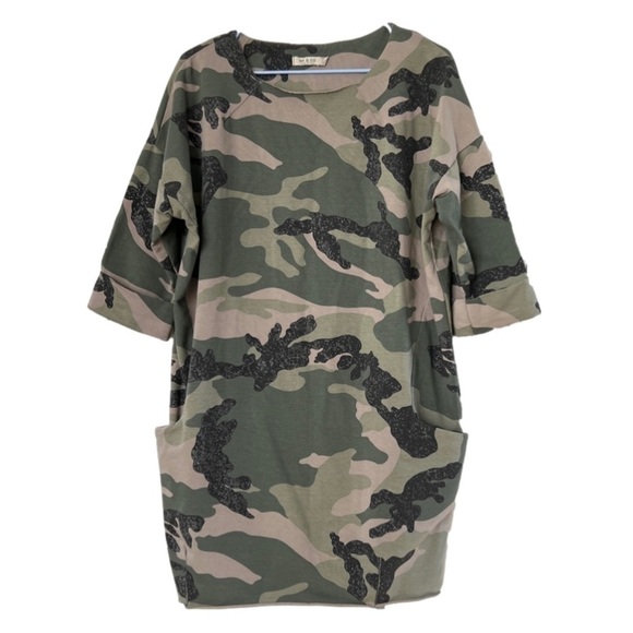 WI & Co Camouflage Sparkle Tunic Blouse - Picture 1 of 6